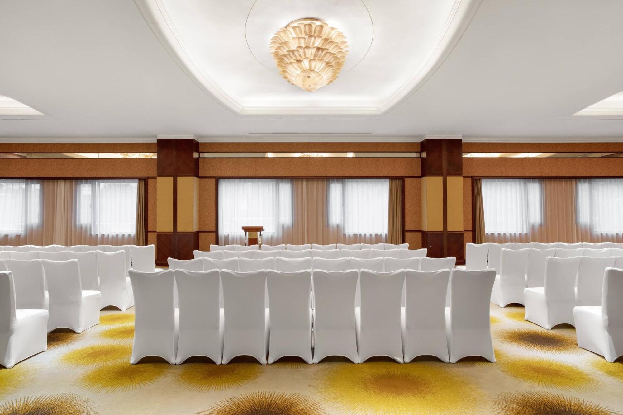Shanghai Marriott Hotel Hongqiao Exteriör bild