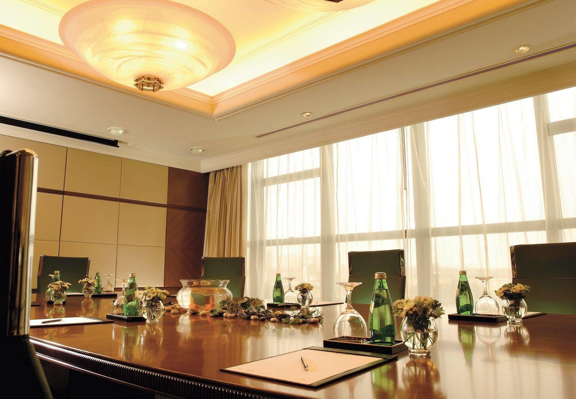 Shanghai Marriott Hotel Hongqiao Exteriör bild
